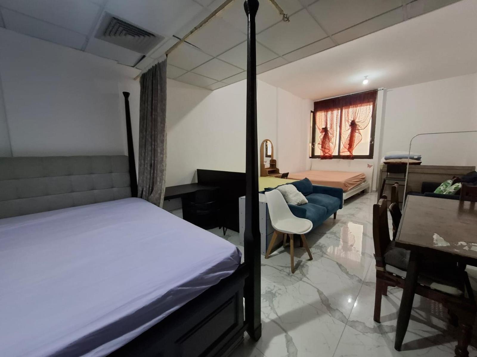 4 Beds In A For Group *