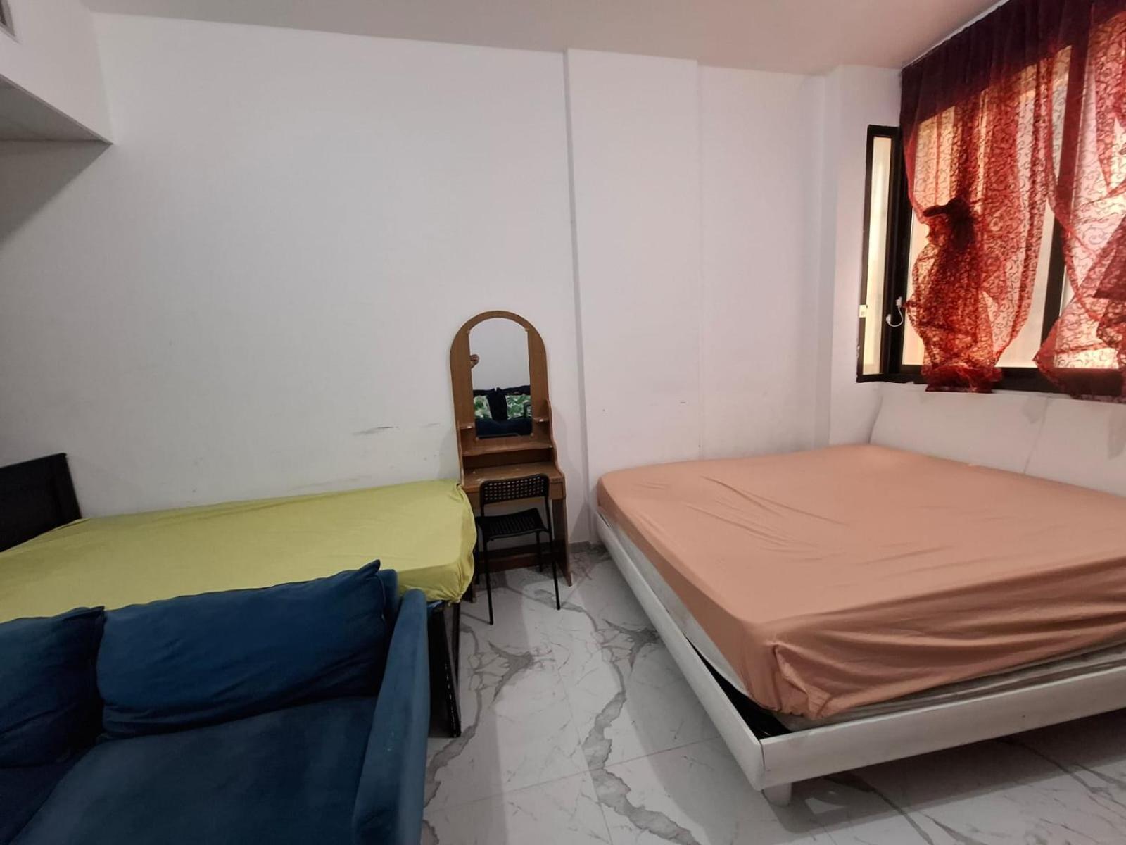 4 Beds In A For Group * Abu Dhabi